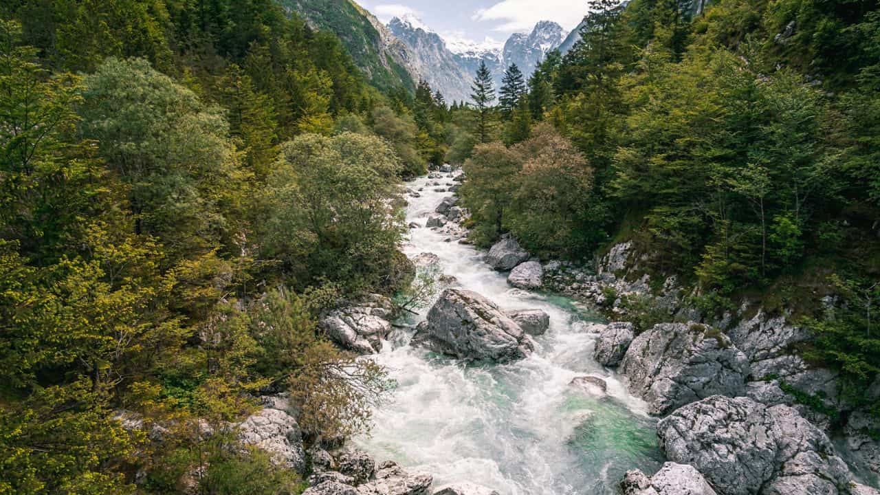 Read more about the article The Ultimate Guide to Hiking the Soča Trail: From Source to Bovec